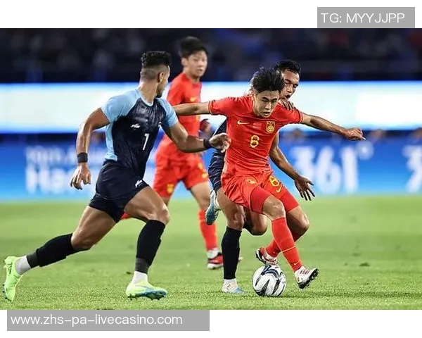 男足迎战印度队期待逆转局势争取胜利展现团队实力与拼搏精神 男足迎战印度队期待逆转局势争取胜利展现团队实力与拼搏精神